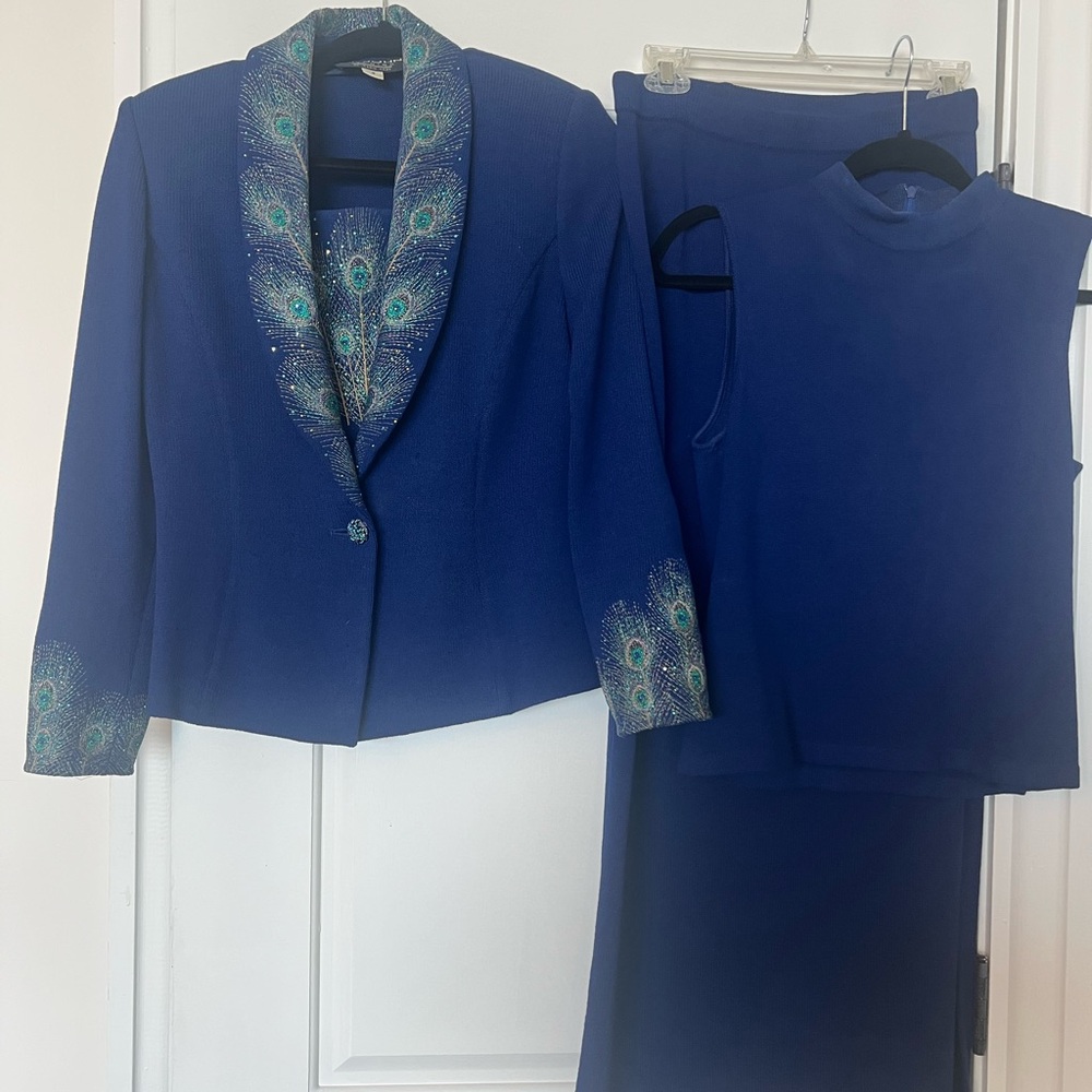 Elegant and rare St. John Evening three-piece ensemble